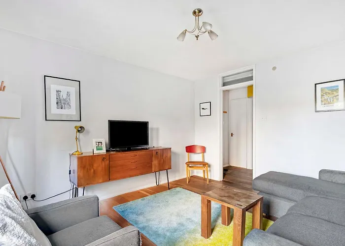 Elephant Castle Apartment Pass The Keys
